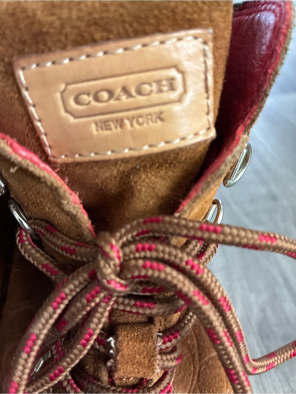 Coach Noelle wedge sneaker boots in a women's size 7.5 - Picture 3 of 8
